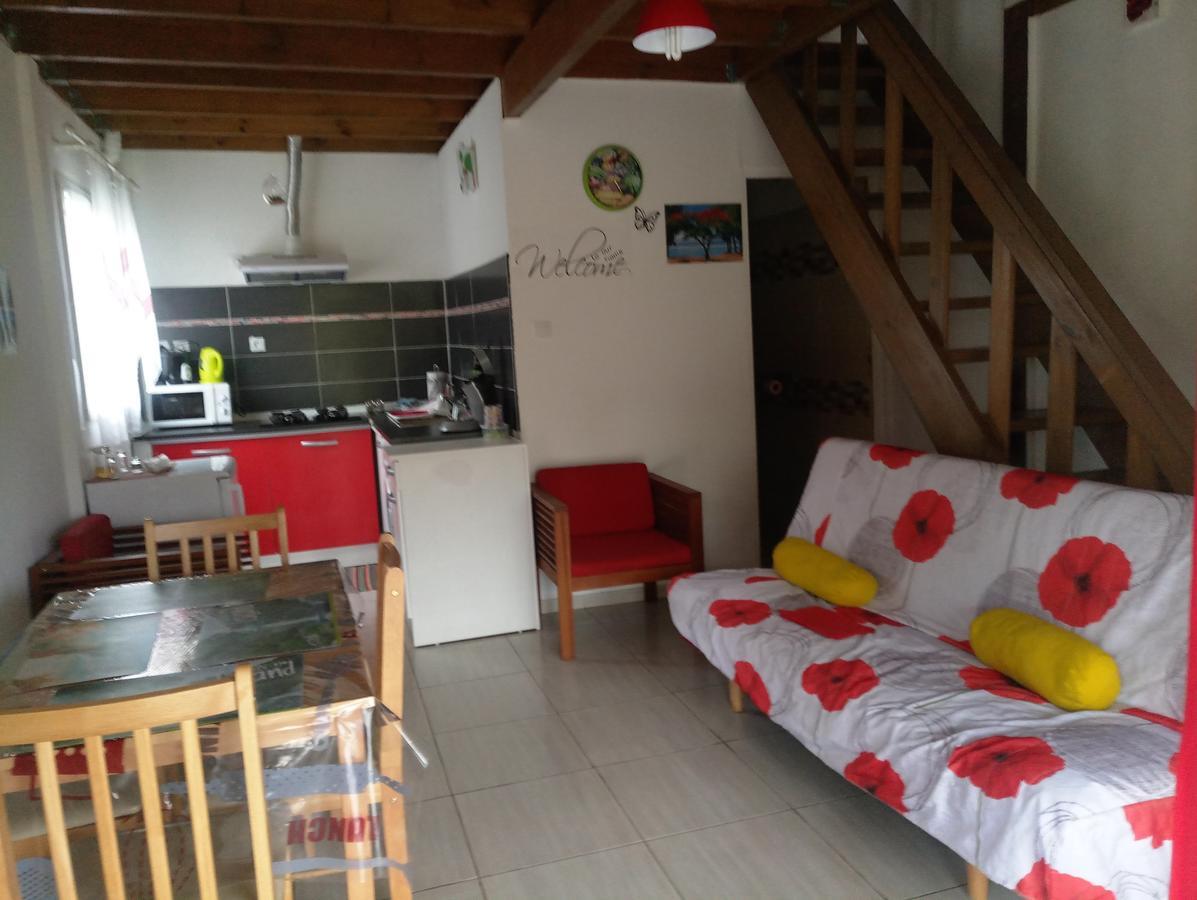 Les Jardins Creoles Apartment Силаос Екстериор снимка